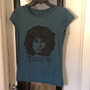 Short sleeve T-shirt by gap featuring The DOORS, size large blue green